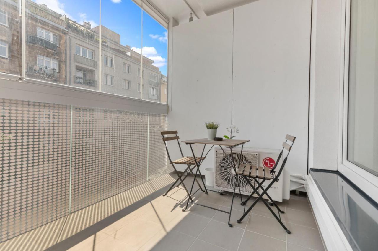 Appartement Lam Mint - Ac - Balcony à Bratislava Extérieur photo